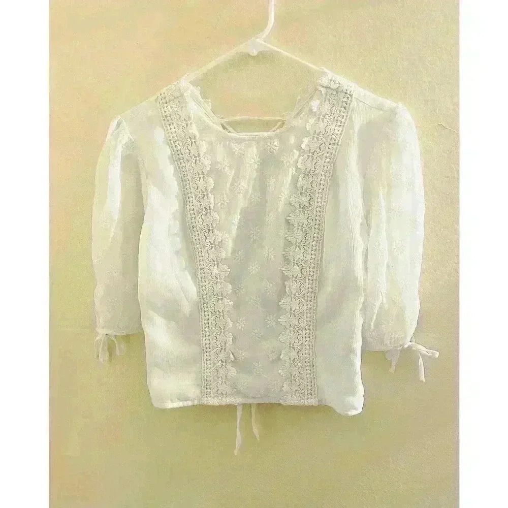 H&M Women’s Embroidered Blouse